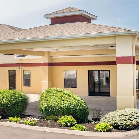 ホテル スーパー 8 バイ ウィンダム ベルフォンテーン Bellefontaine エクステリア 写真